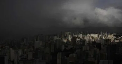 Frente fria despenca os termômetros e encerra onda de calor em diversas regiões do Brasil no início de outubro com chuva volumosa no Sul