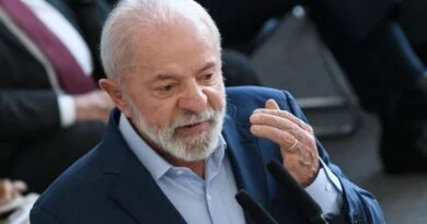 Lula e Trump conversam por telefone e acertam retomada de negociações sobre o tarifaço Lula e Trump conversam por telefone e acertam retomada de negociações sobre o tarifaço
